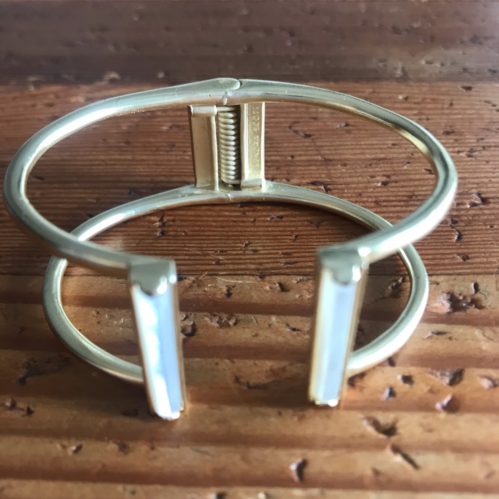 Gold Kendra Scott cuff bracelet